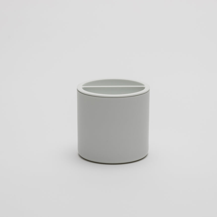 Container by Shigeki Fujishiro