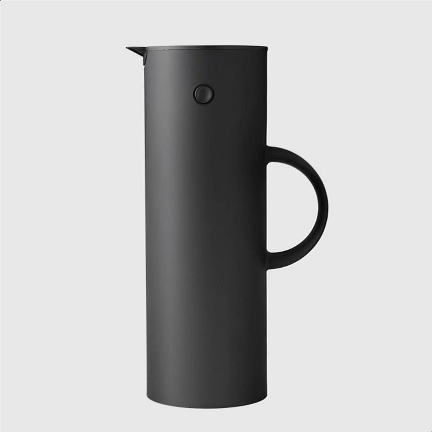 EM77 Vacuum Pitcher in Soft Black